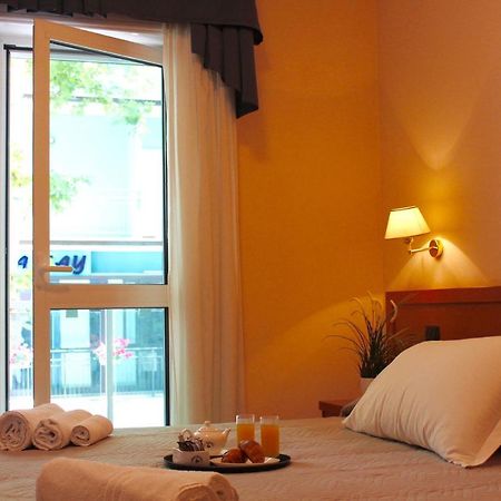 Depandance Hotel Jole Чезенатико Екстериор снимка